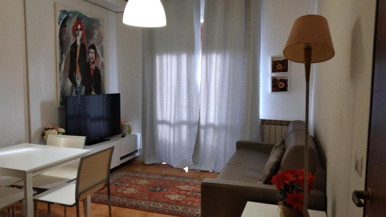 Carducci Apartment - The V Collection Turate Exterior photo
